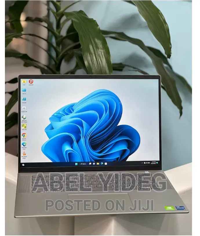 New Laptop Dell 16GB Intel Core I7 SSD 512GB