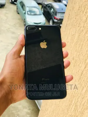 Apple iPhone 8 Plus 64 GB Black