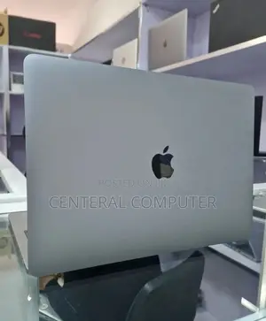 New Laptop Apple MacBook Pro 2020 16GB Intel Core i7 SSD 512GB