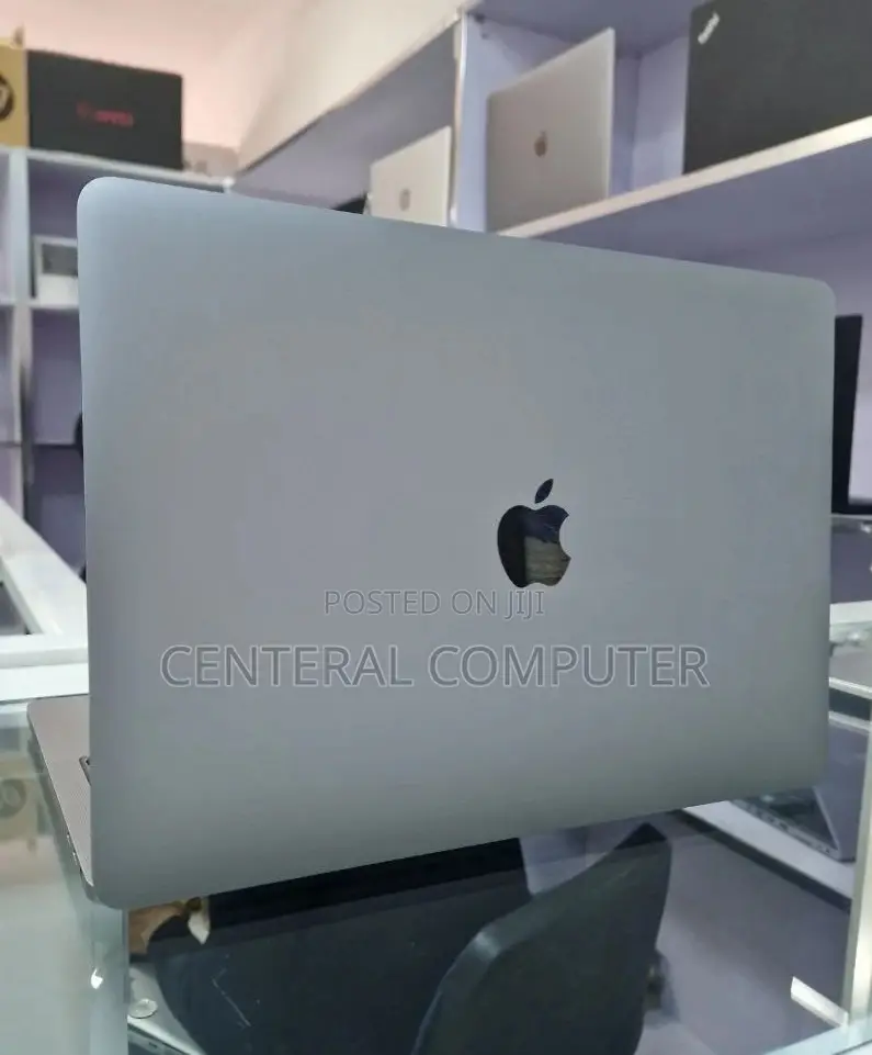 New Laptop Apple MacBook Pro 2020 16GB Intel Core i7 SSD 512GB