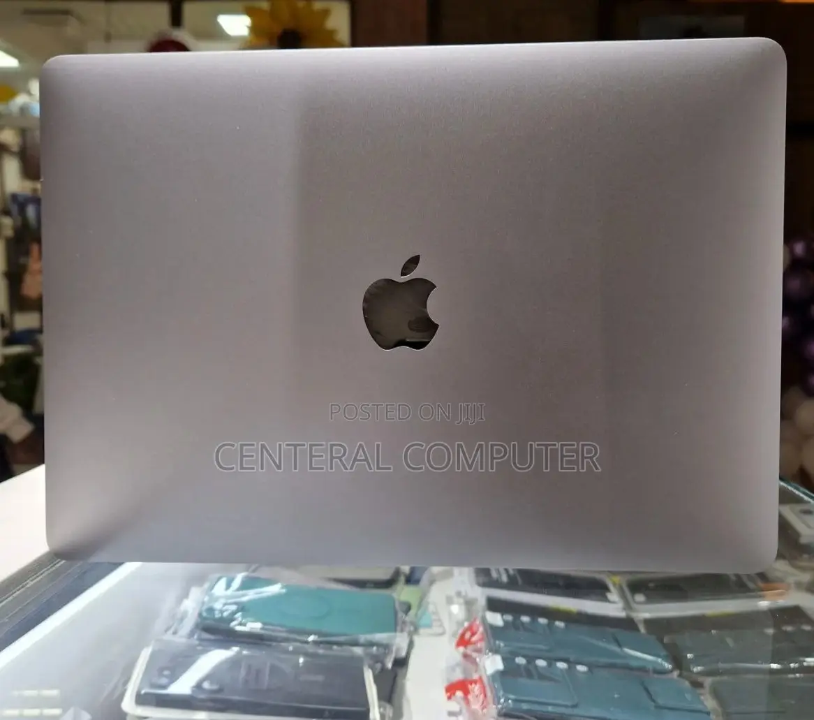 New Laptop Apple MacBook Pro 2020 16GB Intel Core i7 SSD 512GB