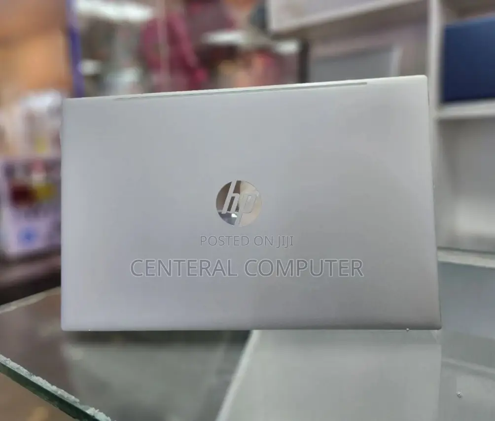 New Laptop HP Pavilion 17 16GB Intel Core I7 SSD 512GB