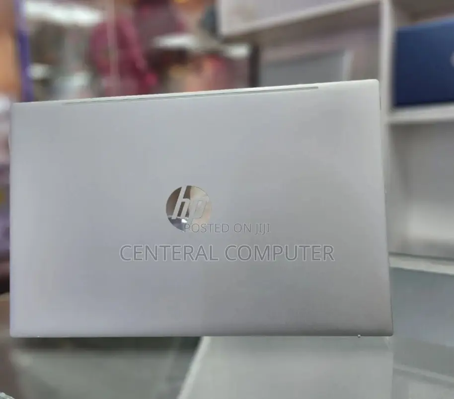 New Laptop HP Pavilion 17 16GB Intel Core I7 SSD 512GB