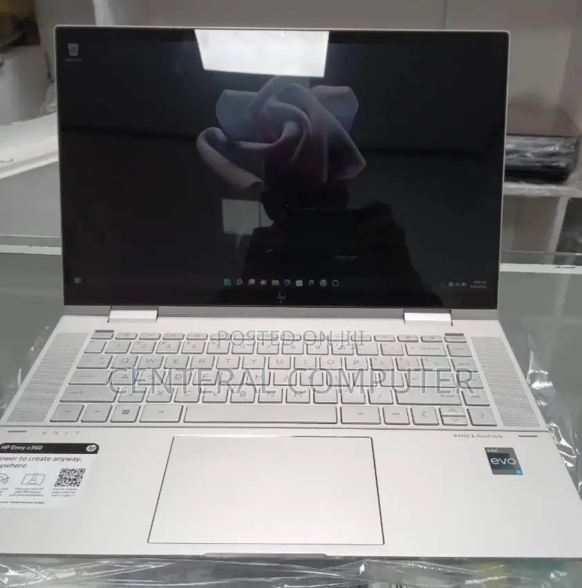New Laptop HP Envy X360 16GB Intel Core I5 SSD 512GB