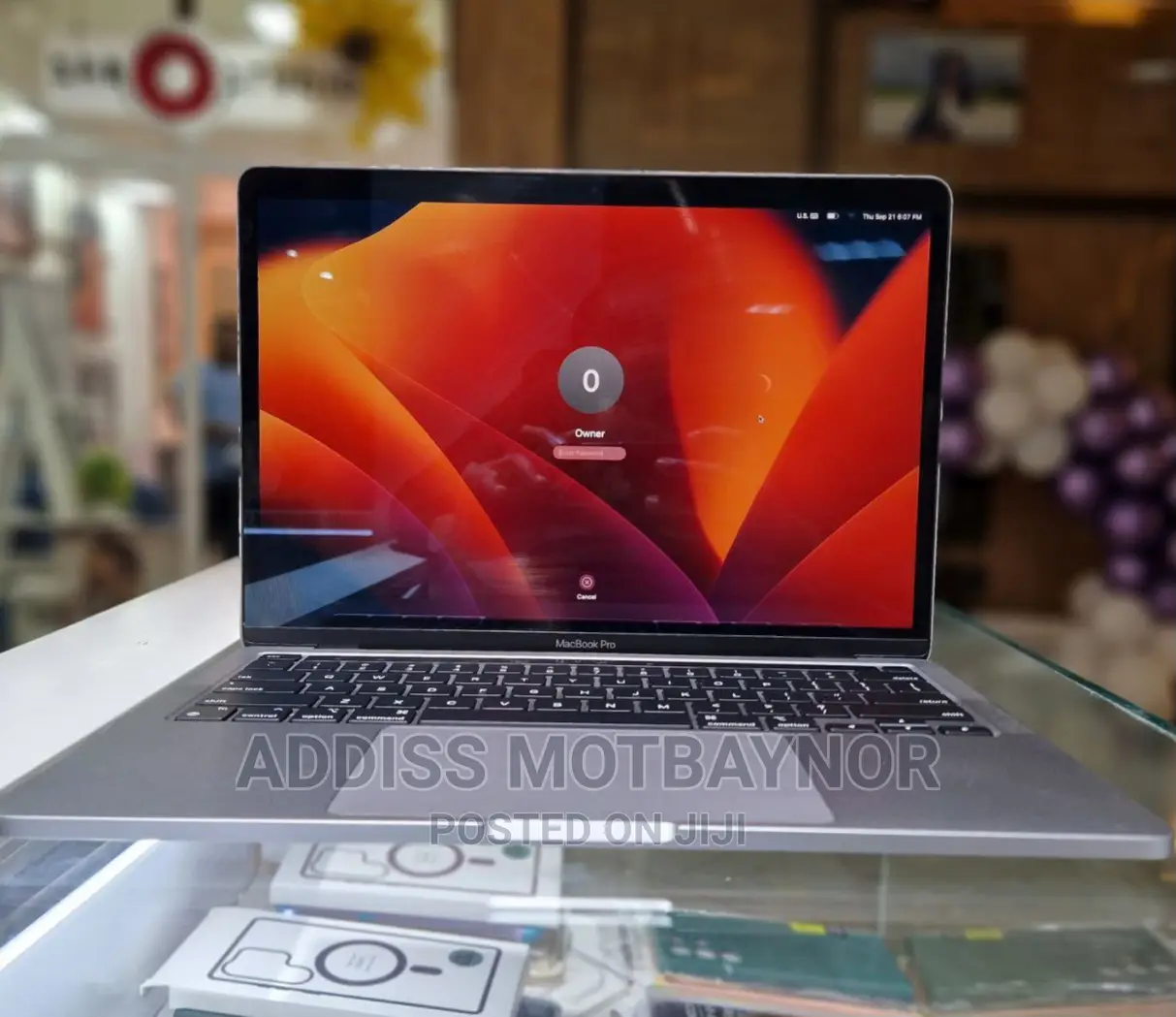 New Laptop Apple MacBook 2017 16GB Intel Core i7 SSD 512GB