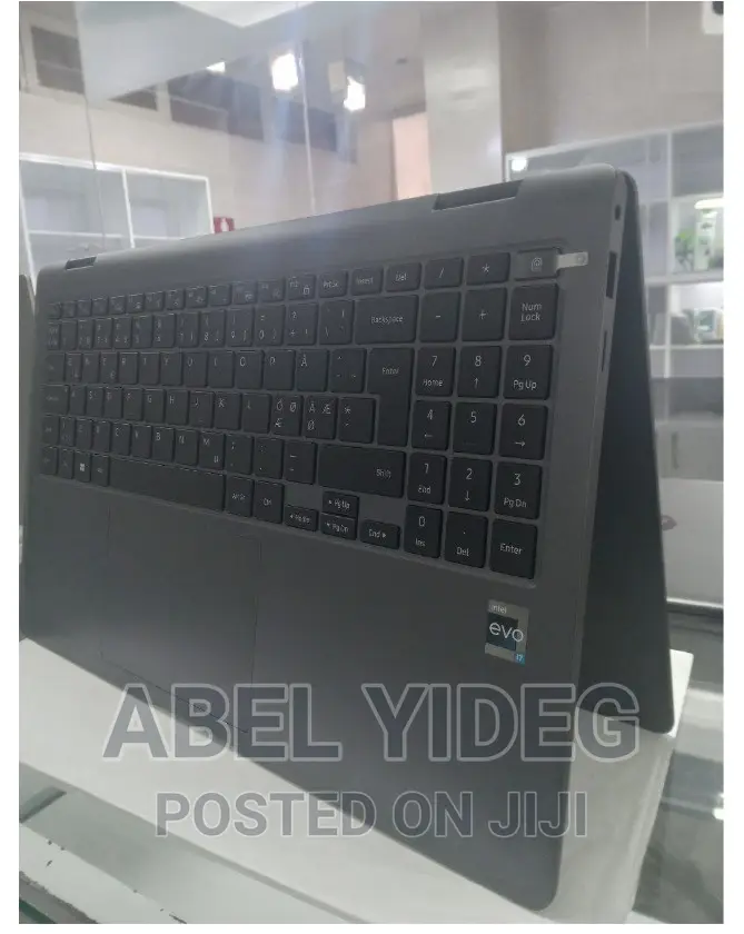 New Laptop Samsung 16GB Intel Core I7 SSD 1T