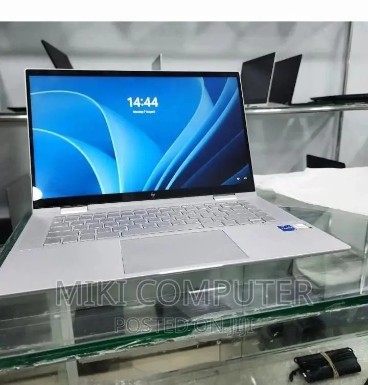 New Laptop HP Envy X360 16GB Intel Core i7 SSD 1T