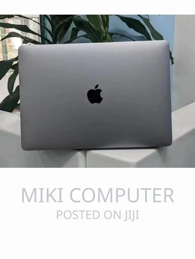 New Laptop Apple MacBook Pro M1 8GB Intel Core i7 SSD 256GB