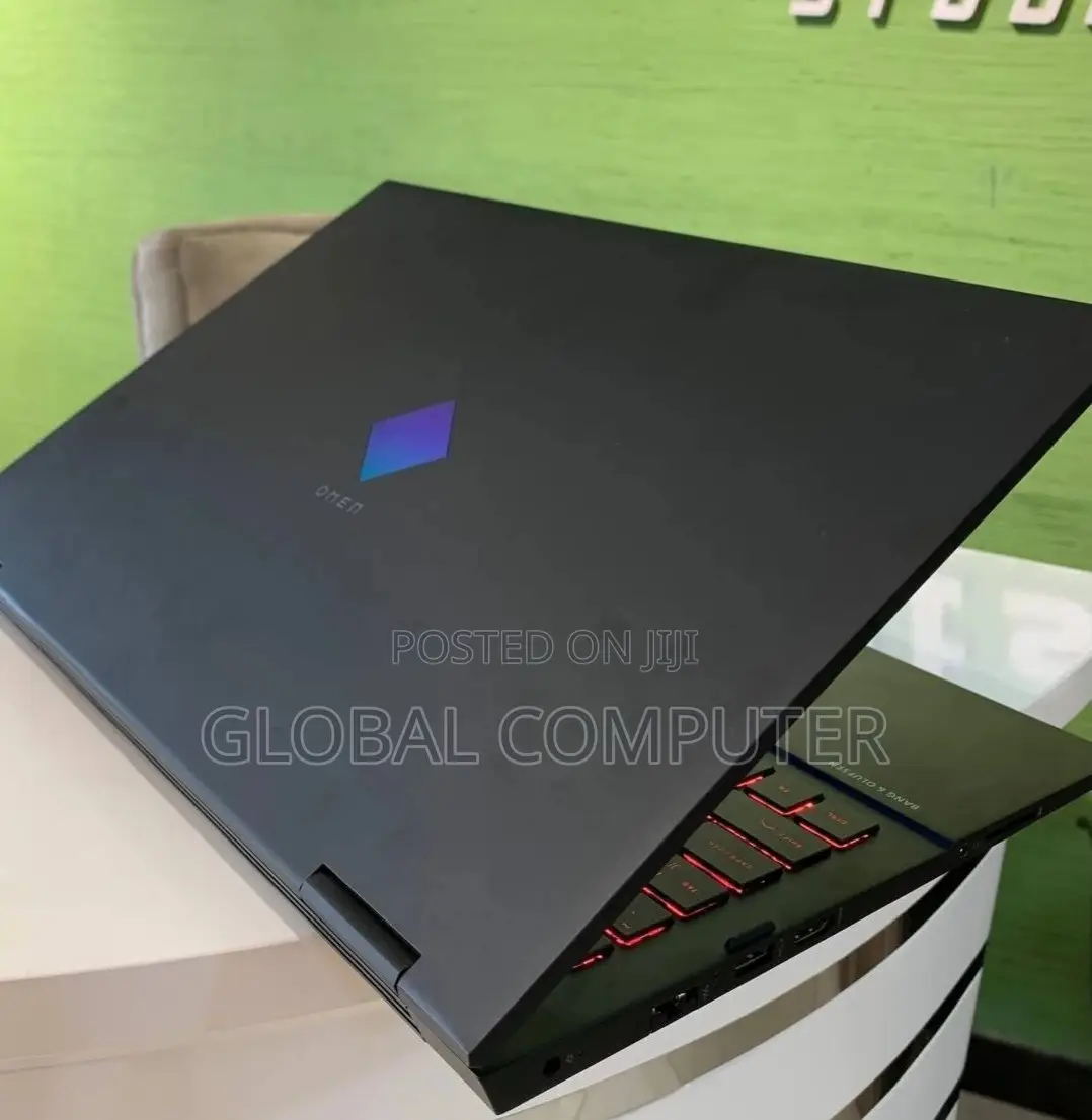 New Laptop HP Omen 17t 16GB Intel Core I7 SSD 512GB