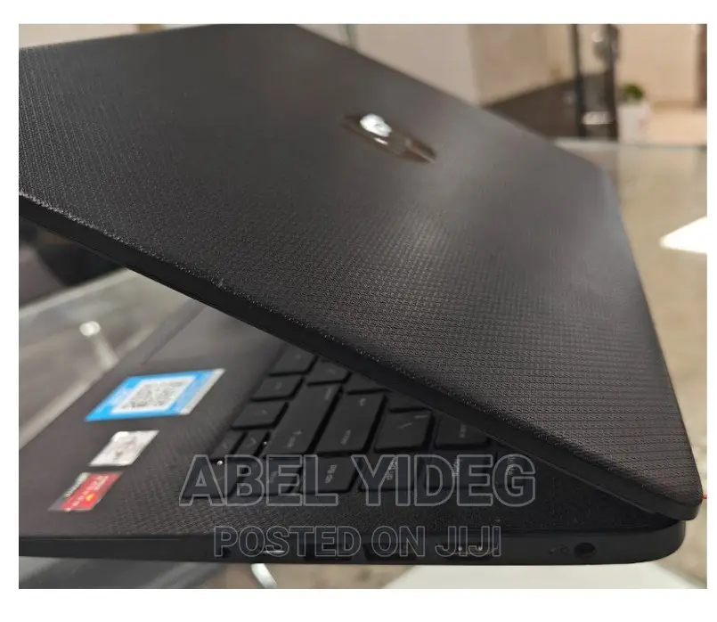 New Laptop HP 8GB AMD SSD 256GB