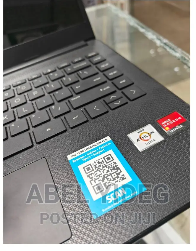 New Laptop HP 8GB AMD SSD 256GB