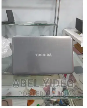 Laptop Toshiba Satellite C855 4GB Intel Core I3 HDD 500GB