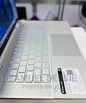 New Laptop HP Envy X360 8GB Intel Core I5 SSD 256GB