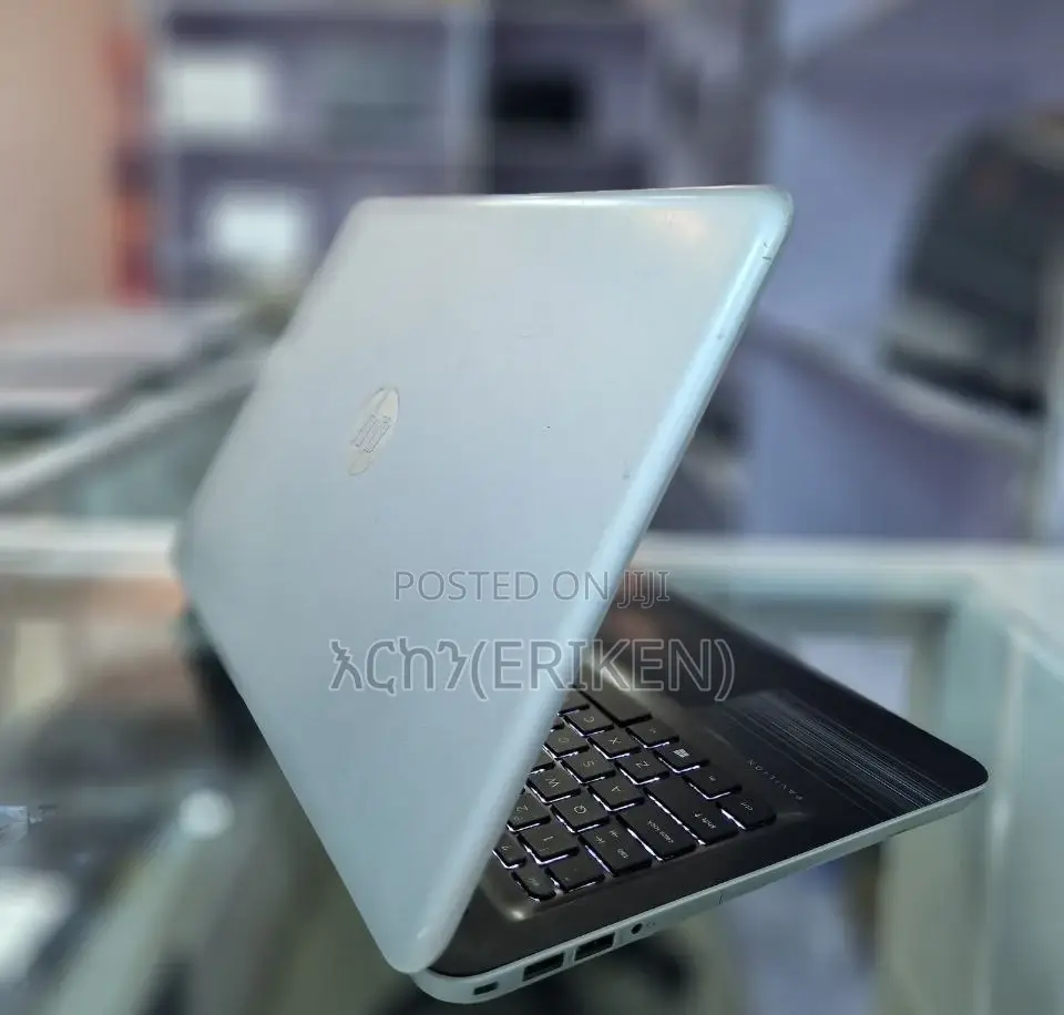 New Laptop HP Pavilion 15 8GB Intel Core I5 HDD 1T
