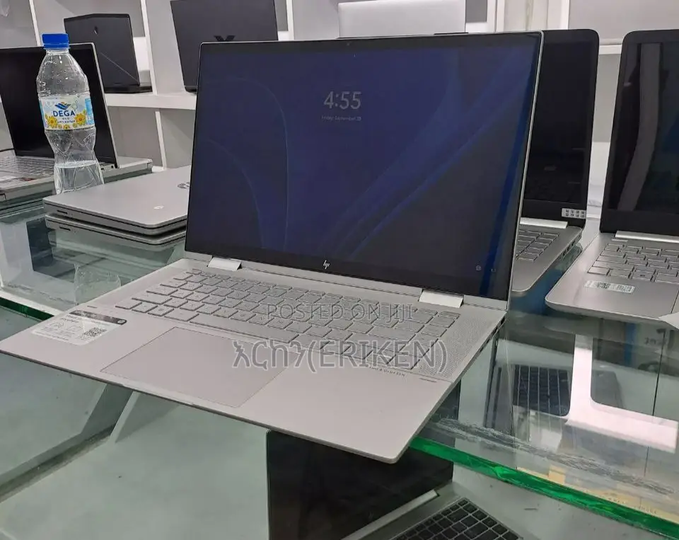 New Laptop HP Envy X360 8GB Intel Core I5 SSD 256GB