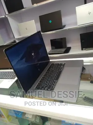 New Laptop Apple MacBook Pro 2019 16GB Intel Core I7 SSD 512GB