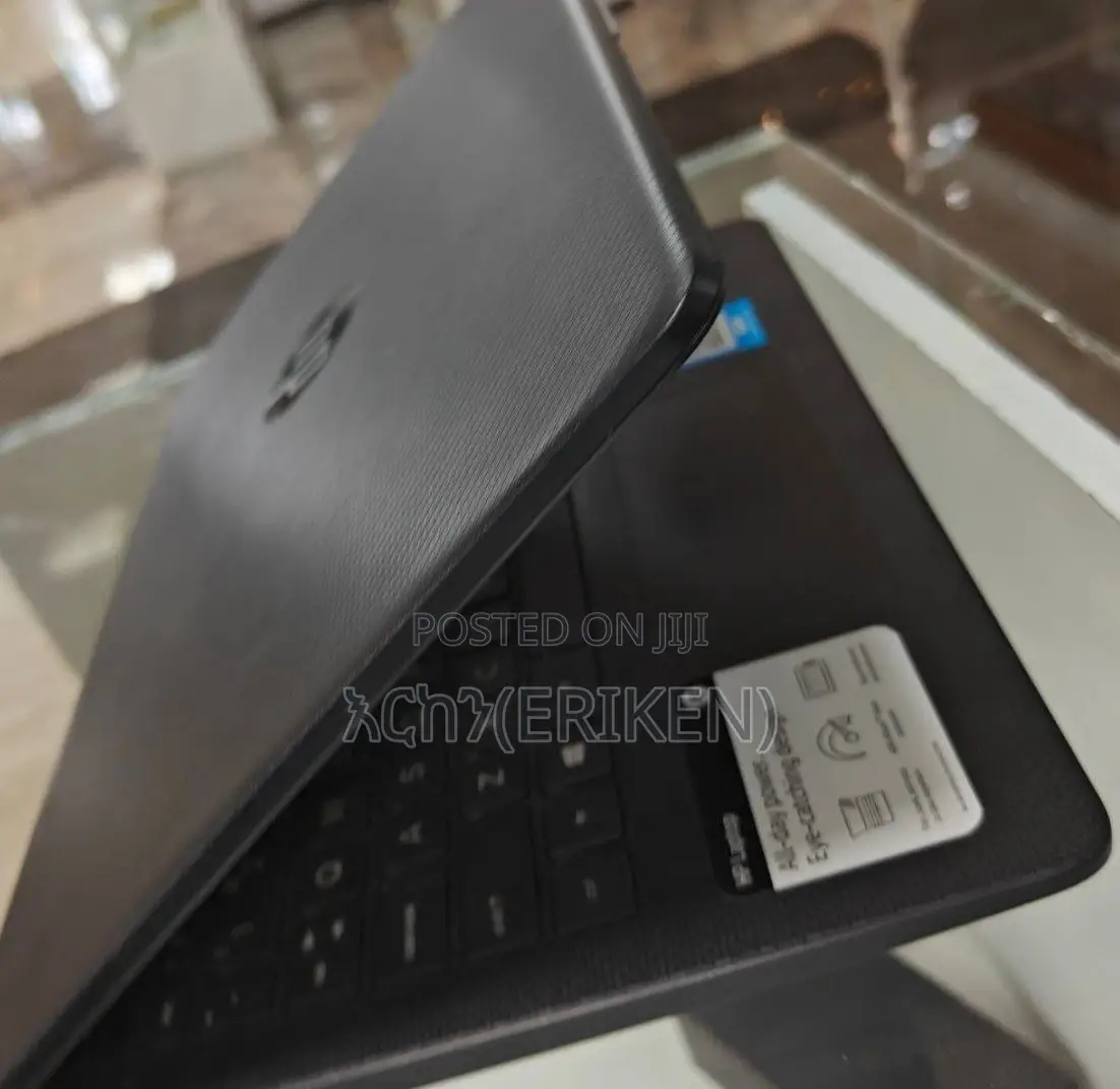 New Laptop HP Stream Notebook 8GB Intel Core I5 SSD 256GB