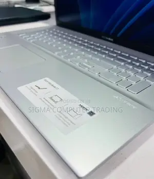 New Laptop Asus VivoBook 15 X505BA 8GB Intel Core I5 HDD 1T