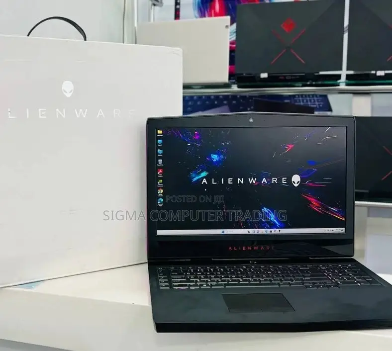 New Laptop Alienware Area-51m 16GB Intel Core I7 SSD 512GB
