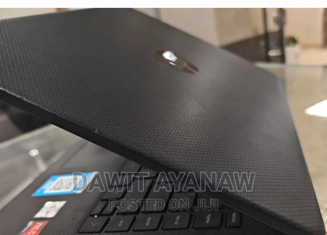 New Laptop HP 8GB AMD A10 SSD 256GB