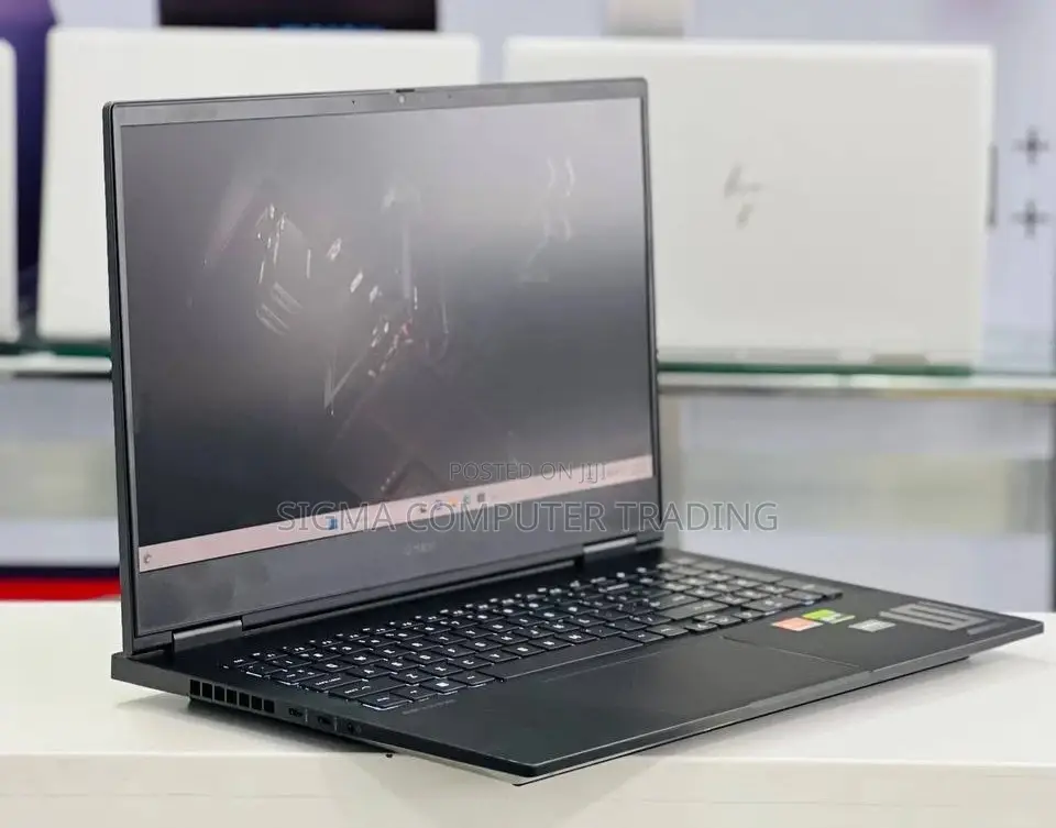 New Laptop HP Omen 15 16GB AMD Ryzen 7 SSD 1T
