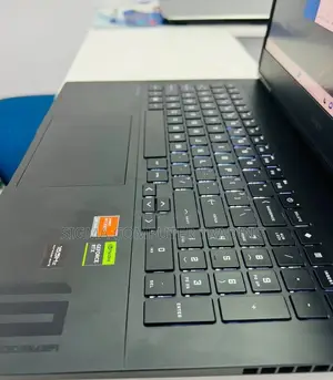 New Laptop HP Omen 15 16GB AMD Ryzen 7 SSD 1T