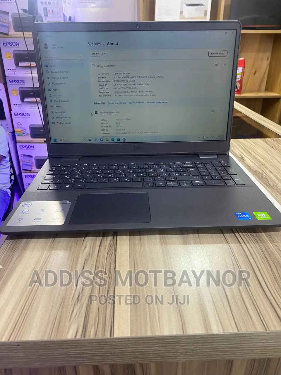 New Laptop Dell Vostro 13 5370 16GB Intel Core I5 SSD 512GB