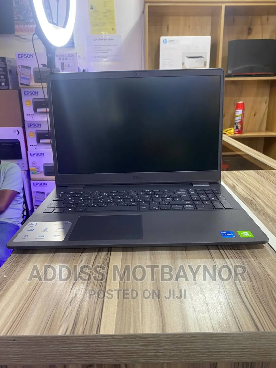 New Laptop Dell Vostro 13 5370 16GB Intel Core I5 SSD 512GB