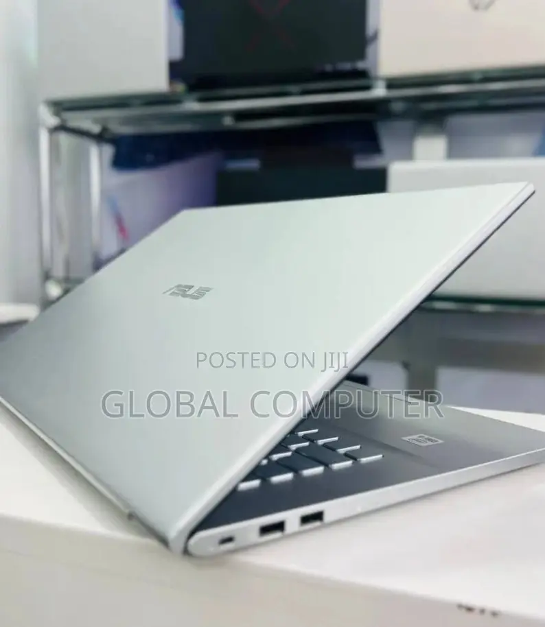 New Laptop Asus VivoBook E12 E203NA 12GB Intel Core I5 SSD 1T