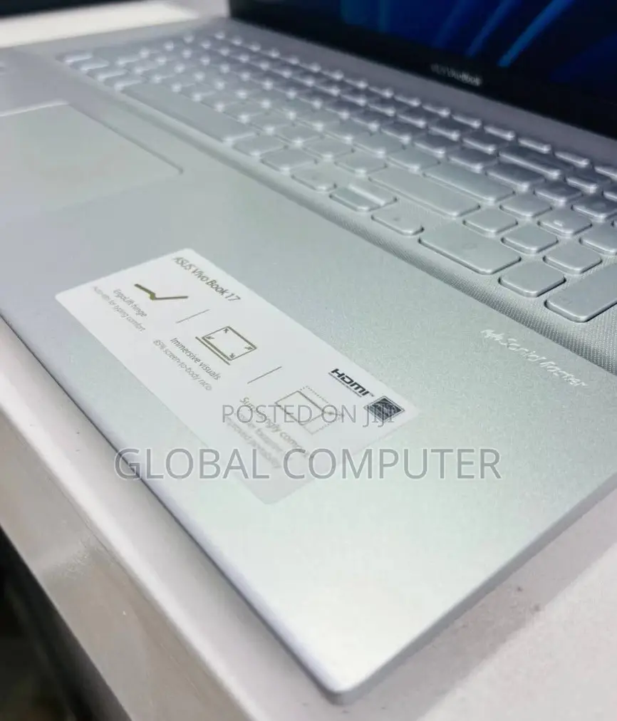 New Laptop Asus VivoBook E12 E203NA 12GB Intel Core I5 SSD 1T