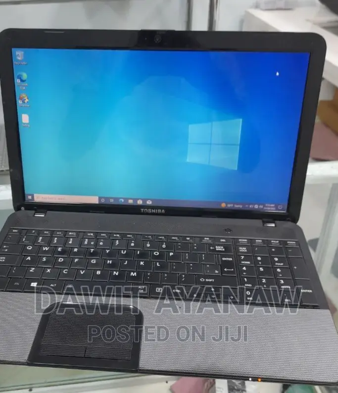 New Laptop Toshiba Satellite C855 4GB Intel Core I3 HDD 500GB