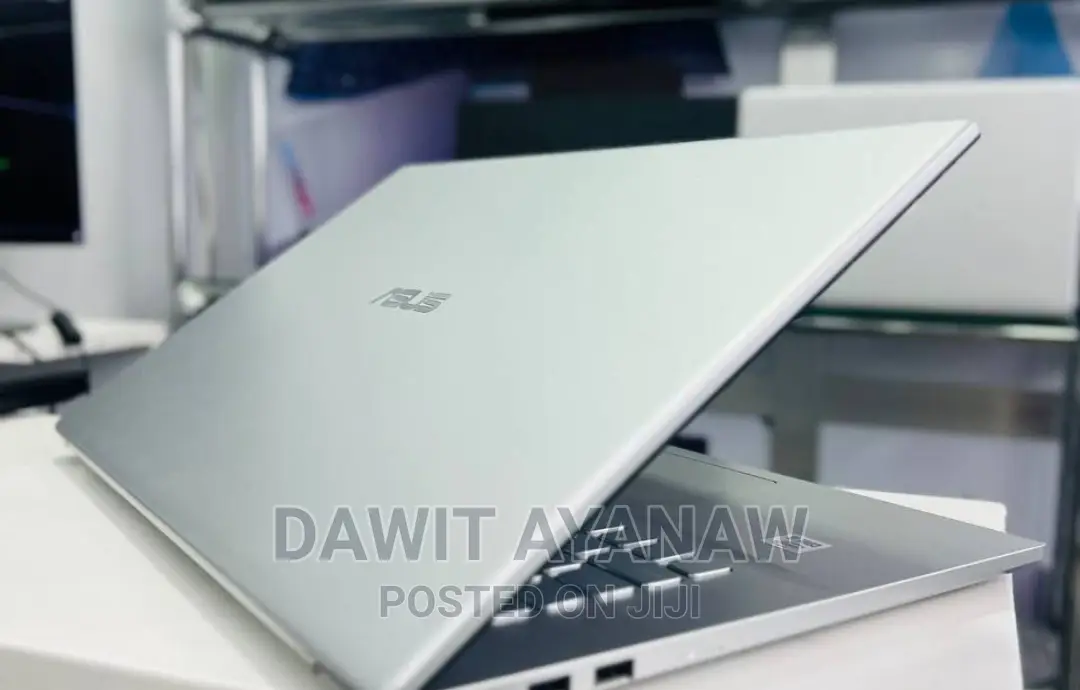 New Laptop Asus VivoBook 15 X505BA 12GB Intel Core I5 HDD 1T