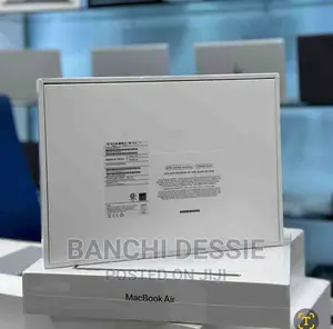 New Laptop Apple MacBook Air 2022 M2 8GB Apple M2 SSD 256GB