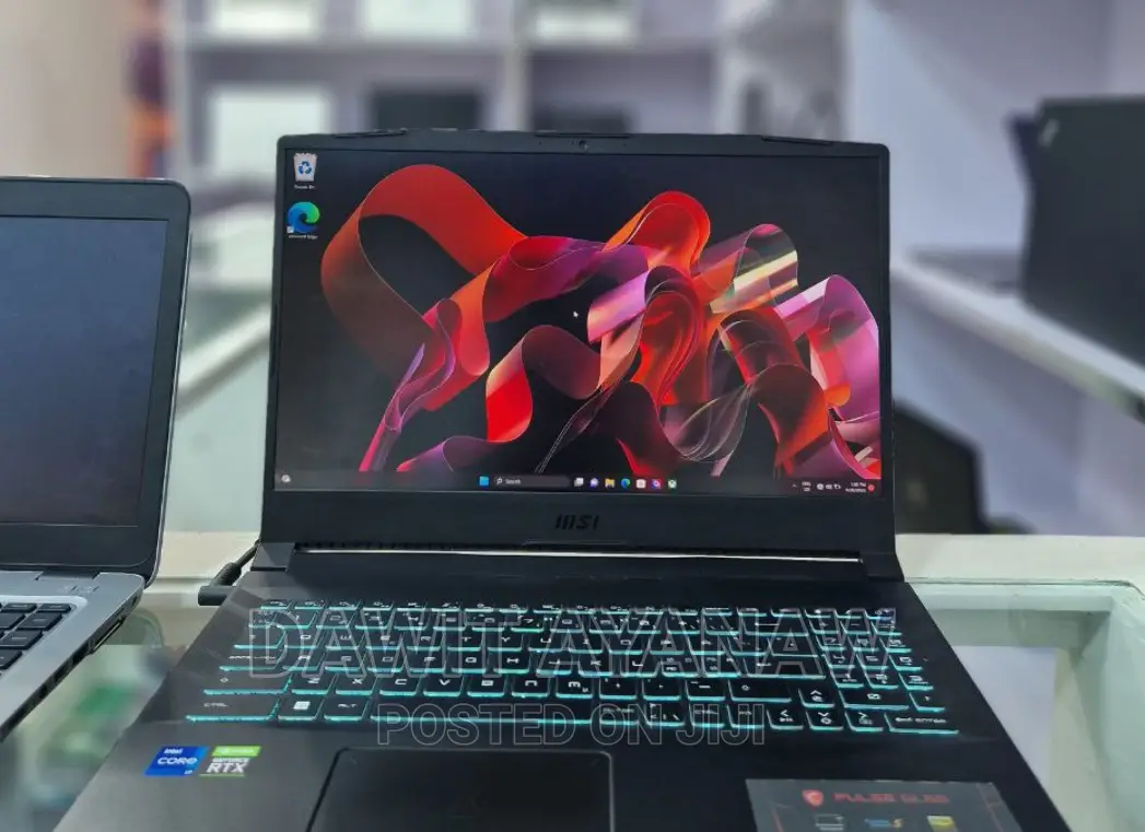 New Laptop MSI Pulse GL66 16GB Intel Core I7 SSD 1T