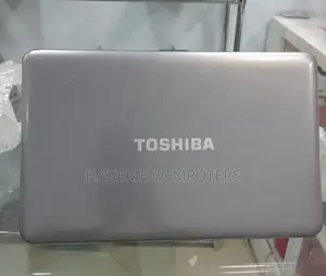 New Laptop Toshiba Satellite C855 4GB Intel Core I3 HDD 500GB