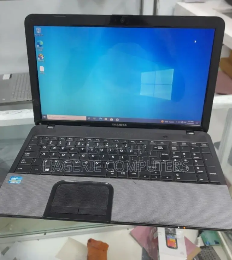 New Laptop Toshiba Satellite C855 4GB Intel Core I3 HDD 500GB