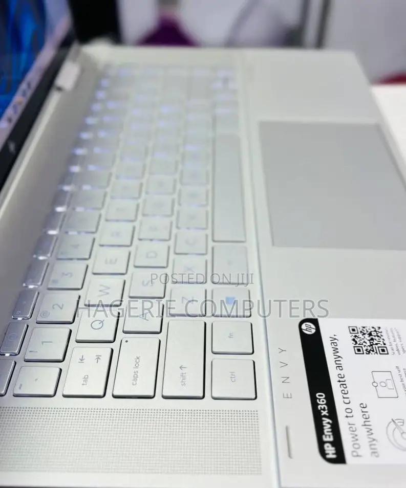 New Laptop HP Envy X360 8GB Intel Core I5 SSD 256GB