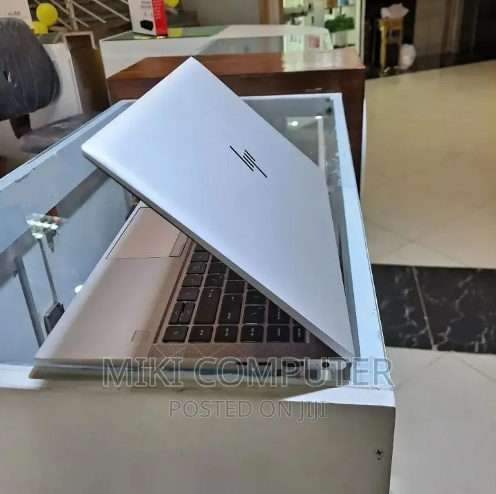 New Laptop HP EliteBook 840 16GB AMD Ryzen 5 SSD 512GB