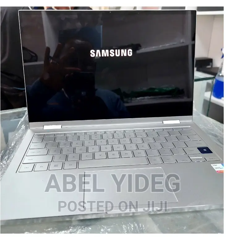 New Laptop Samsung 16GB Intel Core I7 SSD 512GB