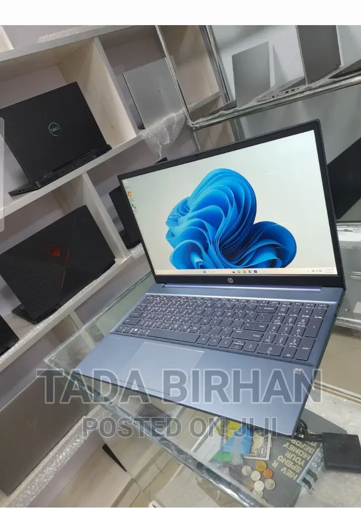 New Laptop HP Pavilion 15 8GB Intel Core I7 SSD 512GB