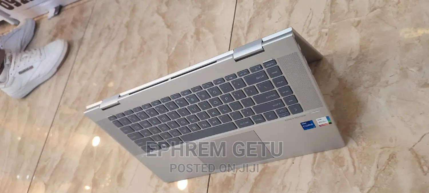 New Laptop HP Envy X360 16GB Intel Core I7 SSD 1T