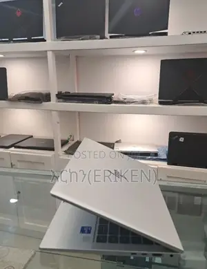 New Laptop HP EliteBook 840 G8 8GB Intel Core I5 SSD 512GB