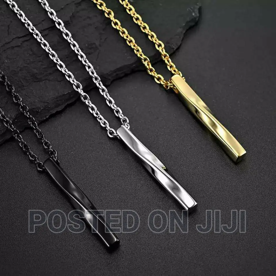 Luxury Necklace for Men Avaliable in Stock