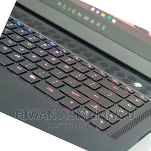 New Laptop Alienware M17x R2 16GB Intel Core I7 SSD 1T