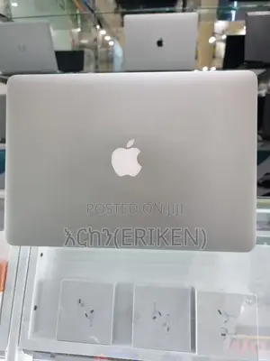 Photo - New Laptop Apple MacBook Pro 2014 8GB Intel Core I5 SSD 512GB