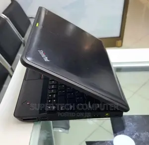 Laptop Lenovo 300e 4GB AMD HDD 320GB
