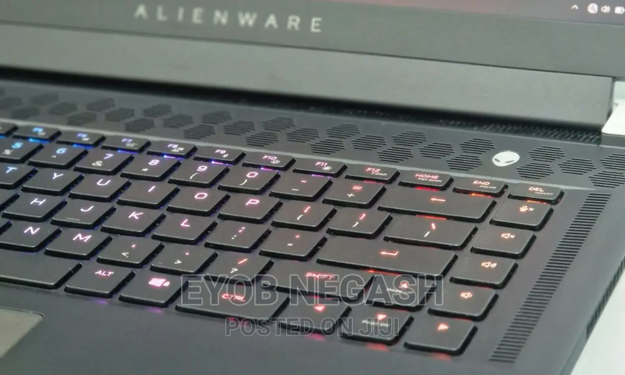 New Laptop Alienware Area-51m 16GB Intel Core I7 SSD 1T