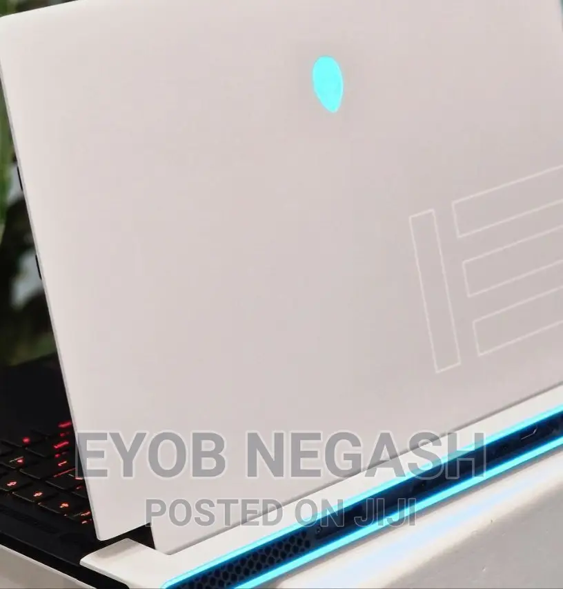New Laptop Alienware Area-51m 16GB Intel Core I7 SSD 1T