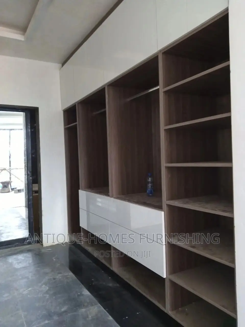 Custom Kitchen Cabinet