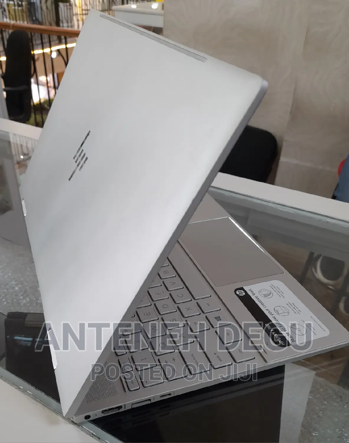 New Laptop HP Envy X360 12GB Intel Core I7 SSD 512GB